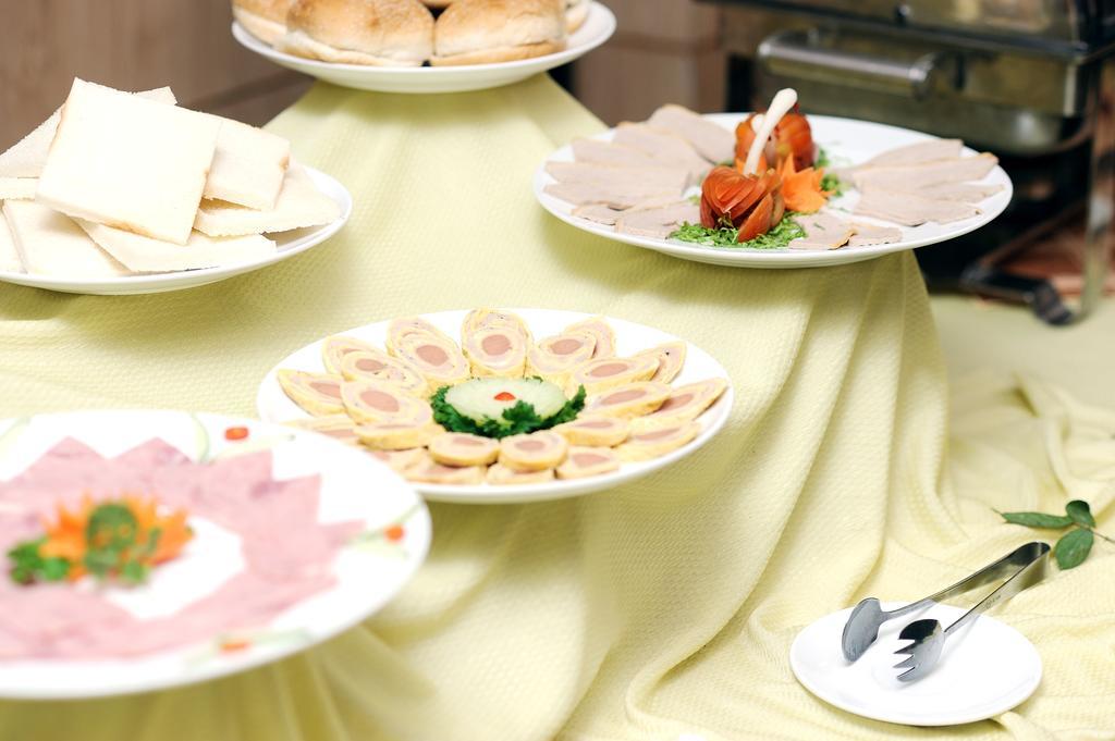 Hoang Yen Hotel Thuan An Luaran gambar